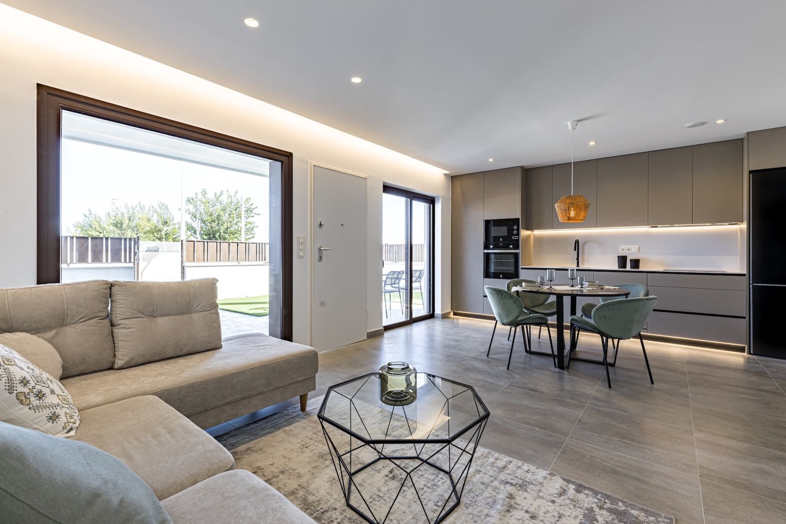 2 Zimmer Apartment zu verkaufen in Pilar de la Horadada mit Pool - 252.900 € (Ref: 9341994)