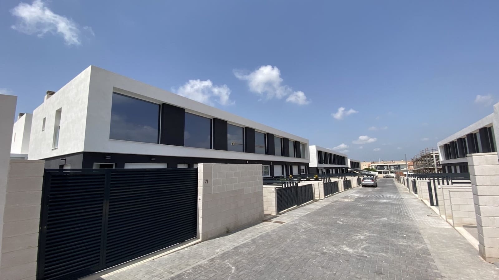 2 soveværelse Byhus til salg i Gran Alacant med swimmingpool garage - € 276.000 (Ref: 9342007)