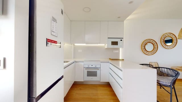 2 makuuhuone Kattohuoneisto myytävänä paikassa Los Balcones mukana uima-altaan 
autotalli - 319 000 € (Ref: 9353235)