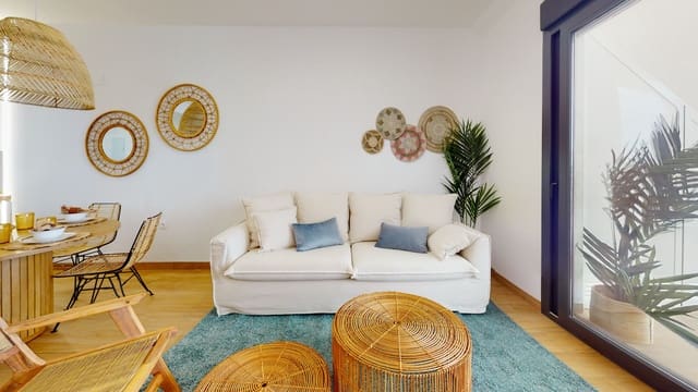 2 makuuhuone Kattohuoneisto myytävänä paikassa Los Balcones mukana uima-altaan 
autotalli - 319 000 € (Ref: 9353235)