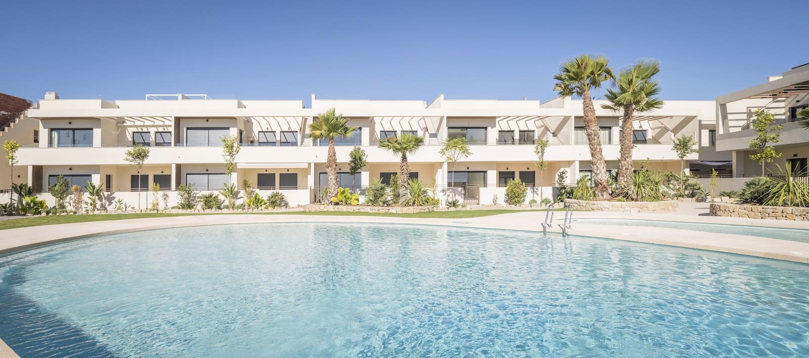 2 sypialnia Penthouse na sprzedaż w Torrevieja z basenem garażem - 380 000 € (Ref: 9371863)