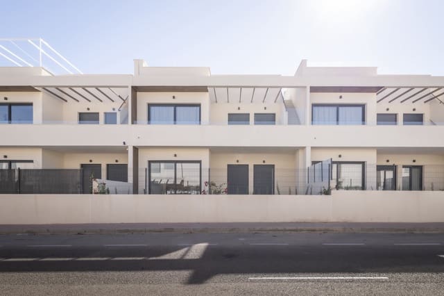 Ático de 2 habitaciones en La Veleta, Torrevieja en venta con piscina garaje - 380.000 € (Ref: 9371863)