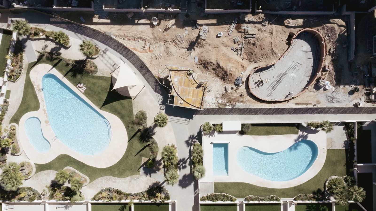 2 sypialnia Penthouse na sprzedaż w Torrevieja z basenem garażem - 380 000 € (Ref: 9371863)
