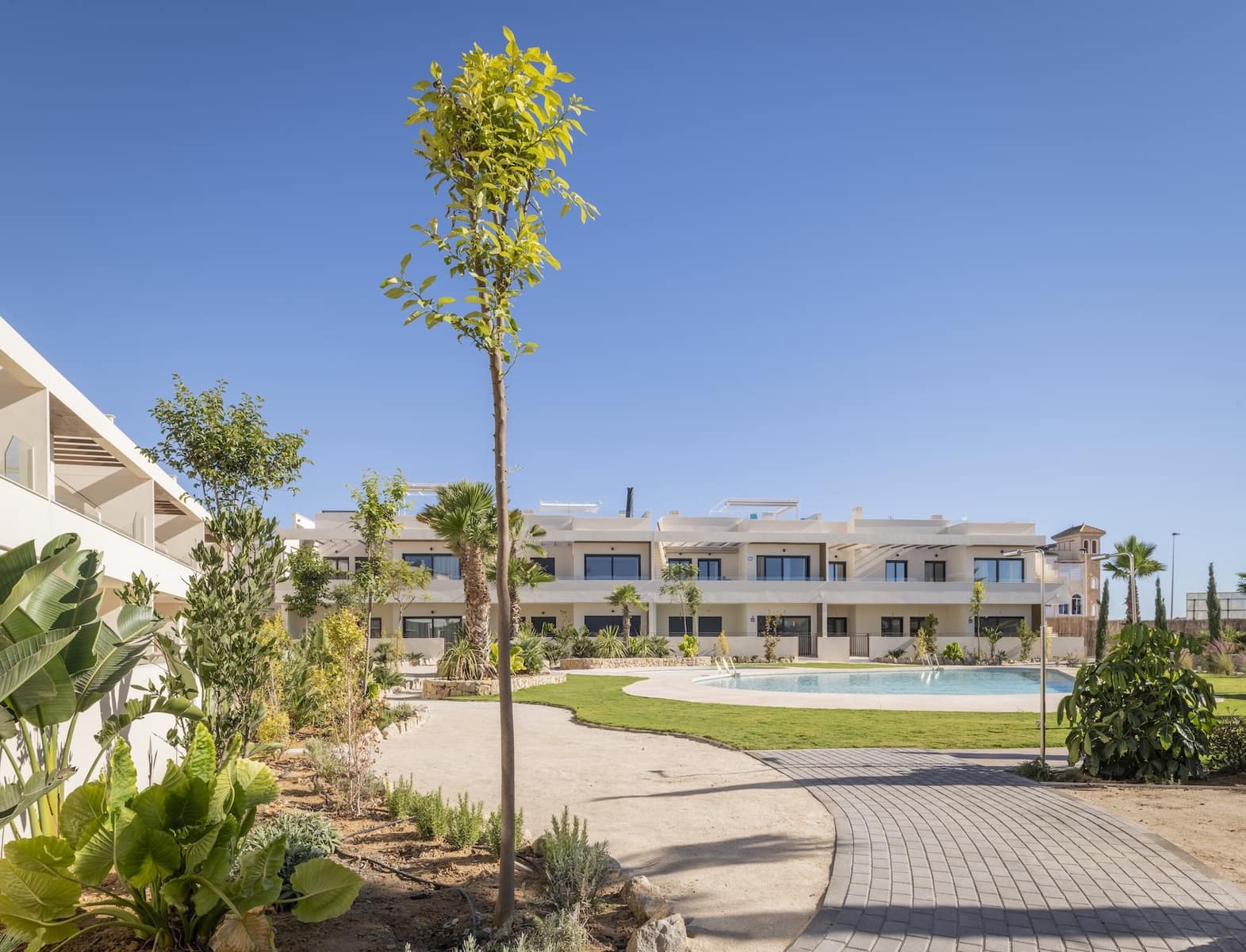2 sypialnia Penthouse na sprzedaż w Torrevieja z basenem garażem - 380 000 € (Ref: 9371863)