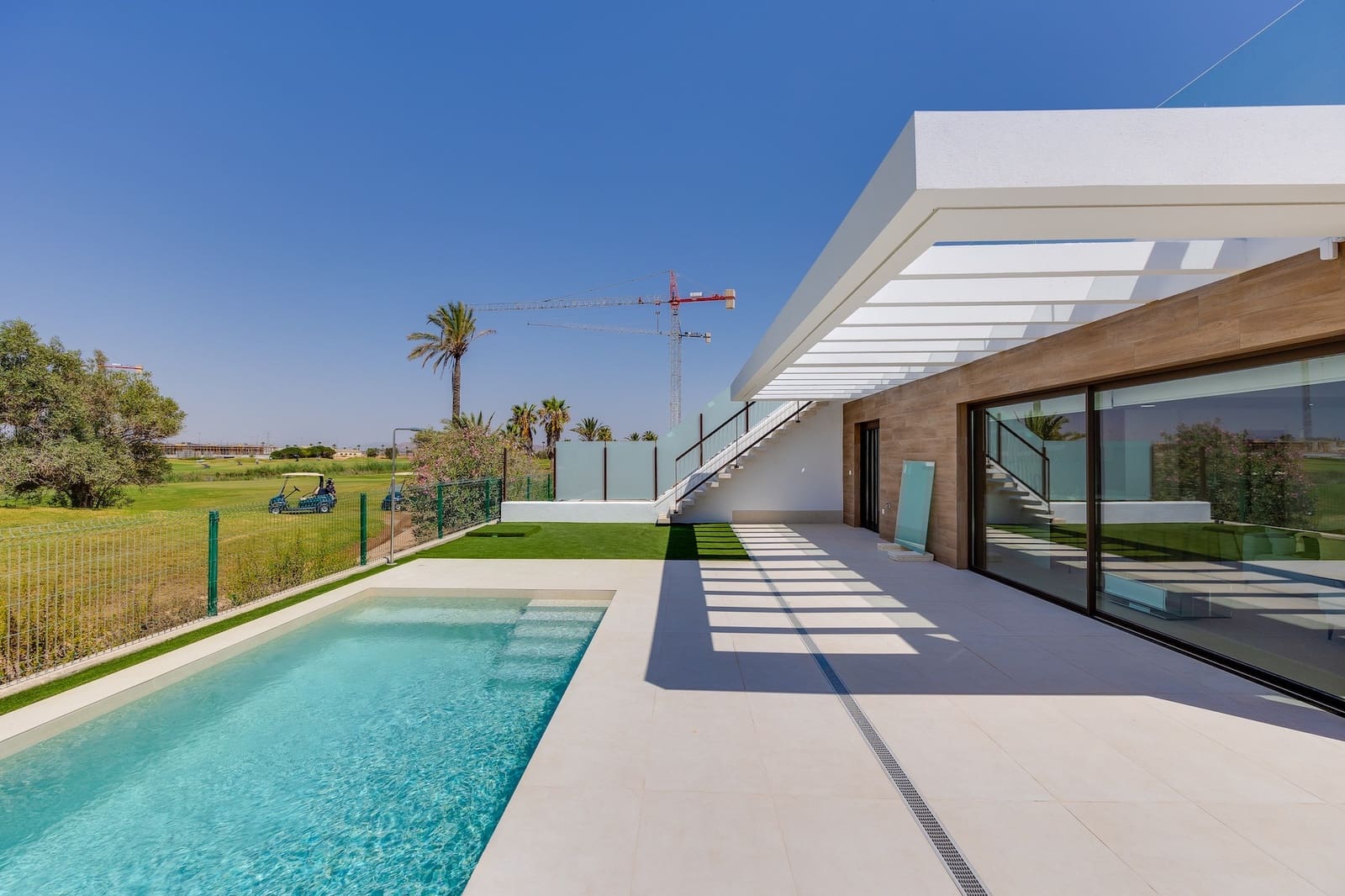 3 bedroom Villa for sale in Los Alcazares with pool - € 685,000 (Ref: 9443086)