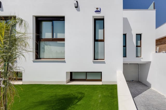 3 chambre Villa/Maison à vendre à Las Lomas de Rame - Bahía Bella, Los Alcázares avec piscine - 685 000 € (Ref: 9443086)