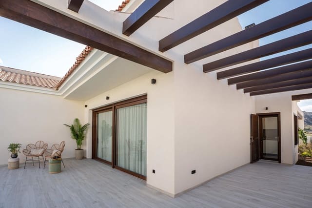 3 bedroom Villa for sale in Algorfa with pool - € 555,000 (Ref: 9446038)
