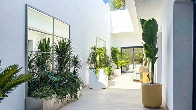 4 makuuhuone Huvila myytävänä paikassa Ciudad Quesada, Rojales mukana uima-altaan - 699 000 € (Ref: 9460922)