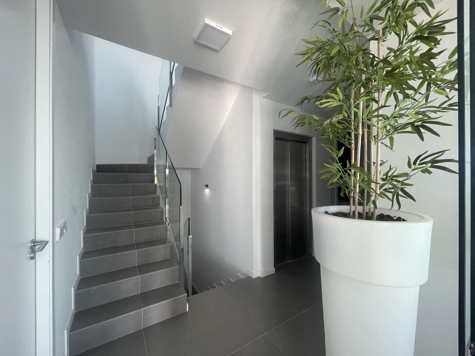 4 quarto Moradia para venda em Finestrat com piscina garagem - 1 840 000 € (Ref: 9460923)