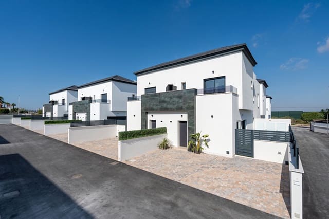 Chalet de 3 habitaciones en Monte y Mar, Santa Pola en venta con piscina - 350.000 € (Ref: 9470877)