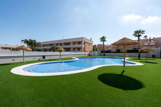 Chalet de 3 habitaciones en Monte y Mar, Santa Pola en venta con piscina - 350.000 € (Ref: 9470877)