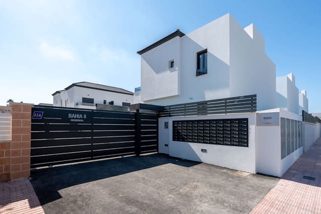 Chalet de 3 habitaciones en Monte y Mar, Santa Pola en venta con piscina - 350.000 € (Ref: 9470877)