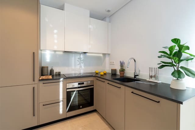 Chalet de 3 habitaciones en Monte y Mar, Santa Pola en venta con piscina - 350.000 € (Ref: 9470877)