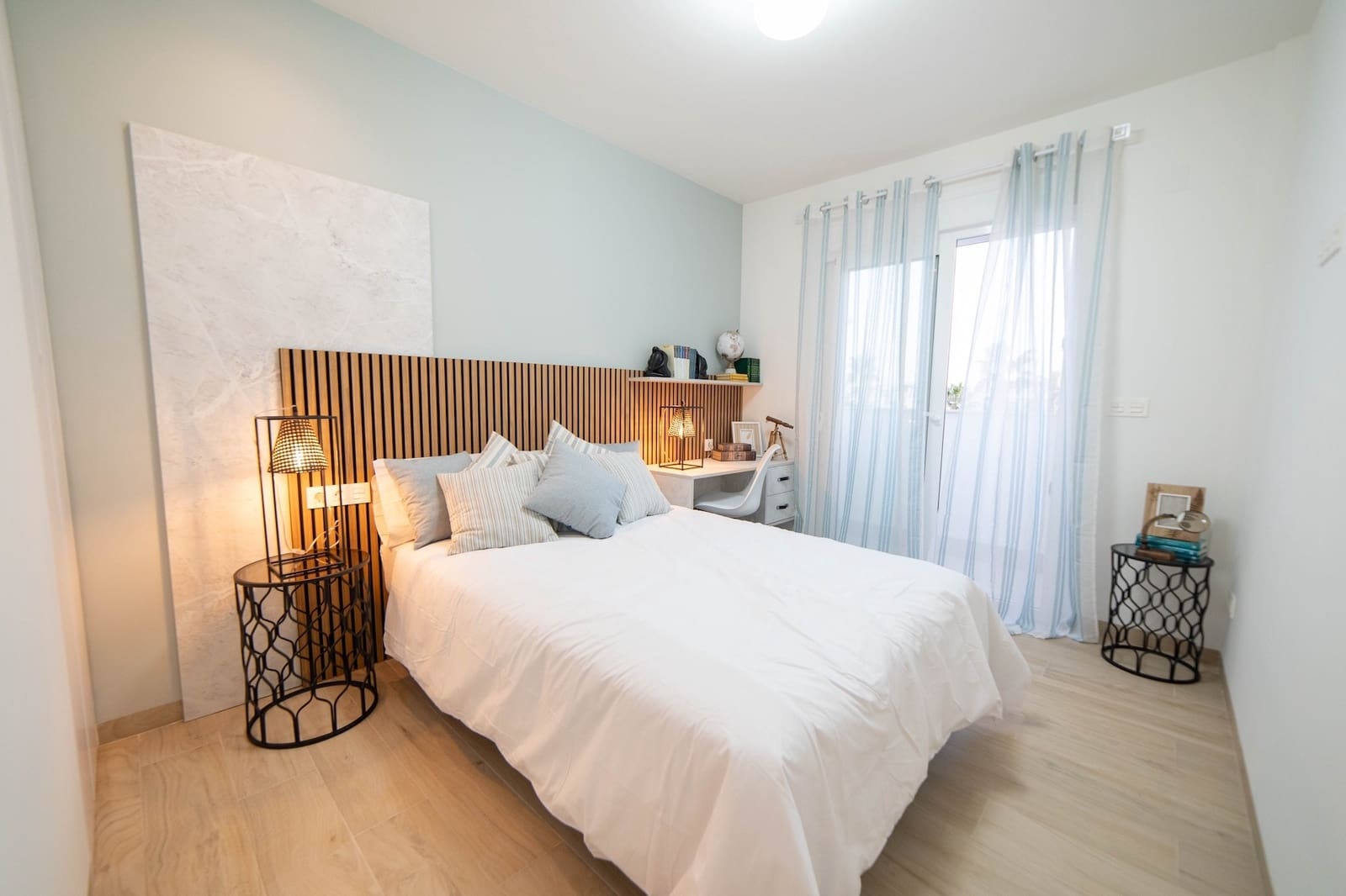 2 bedroom Apartment for sale in El Raso with pool - € 294,000 (Ref: 9483713)