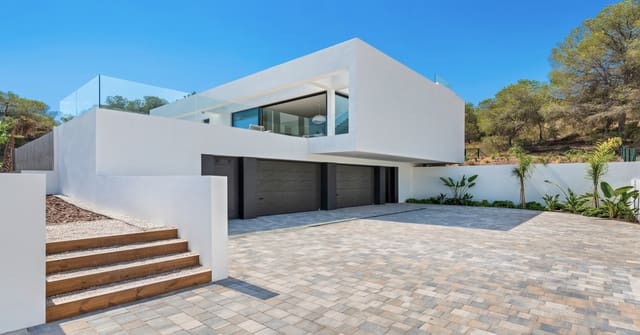 3 bedroom Villa for sale in Las Colinas Golf, Orihuela with pool garage - € 1,875,000 (Ref: 9483750)