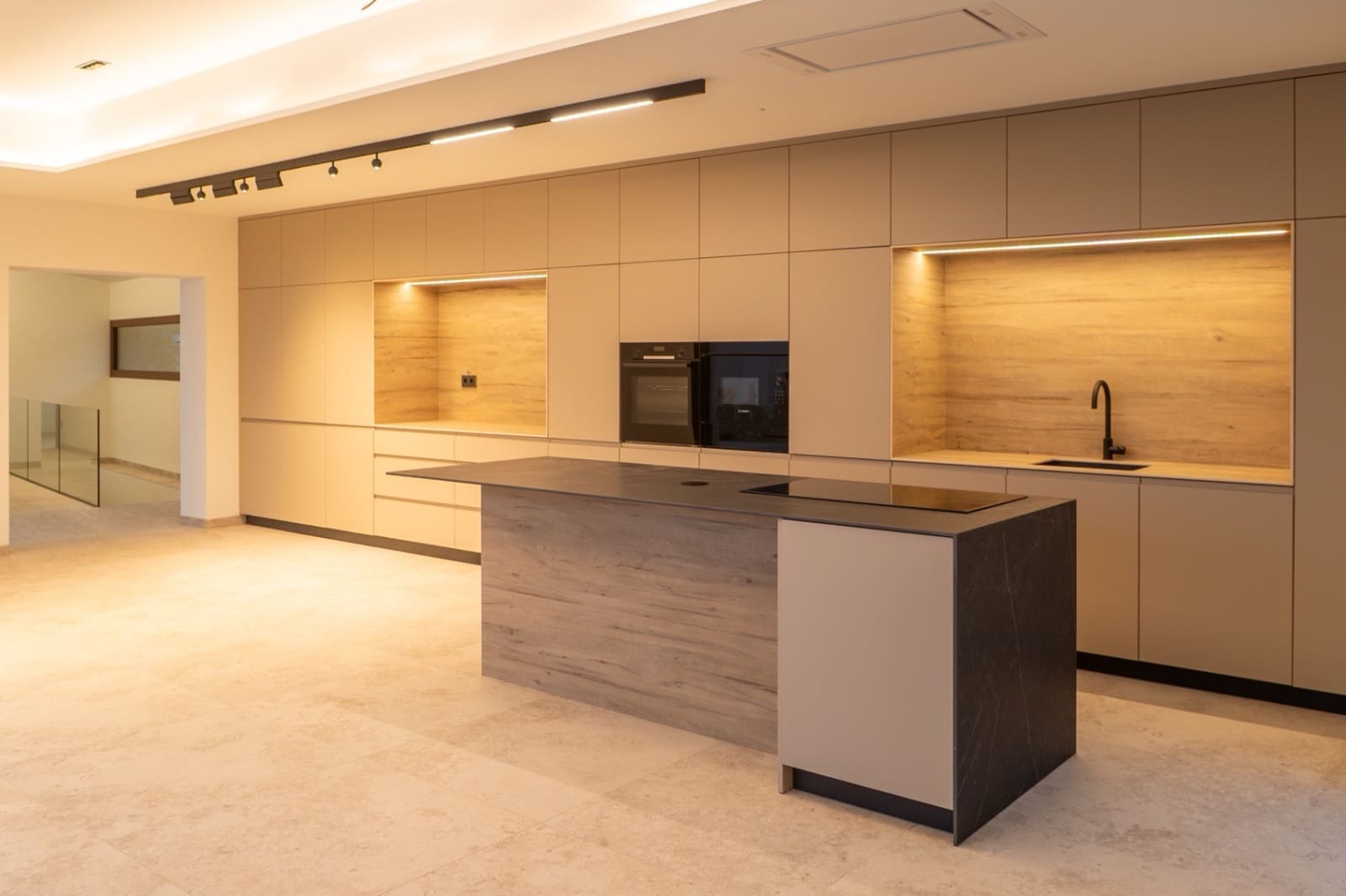 4 bedroom Villa for sale in Benissa with pool garage - € 1,370,000 (Ref: 9483759)