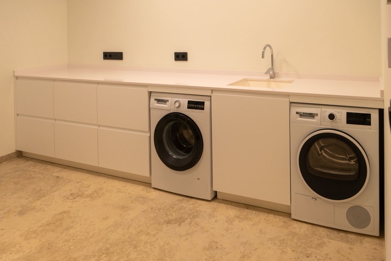 4 bedroom Villa for sale in Benissa with pool garage - € 1,370,000 (Ref: 9483759)