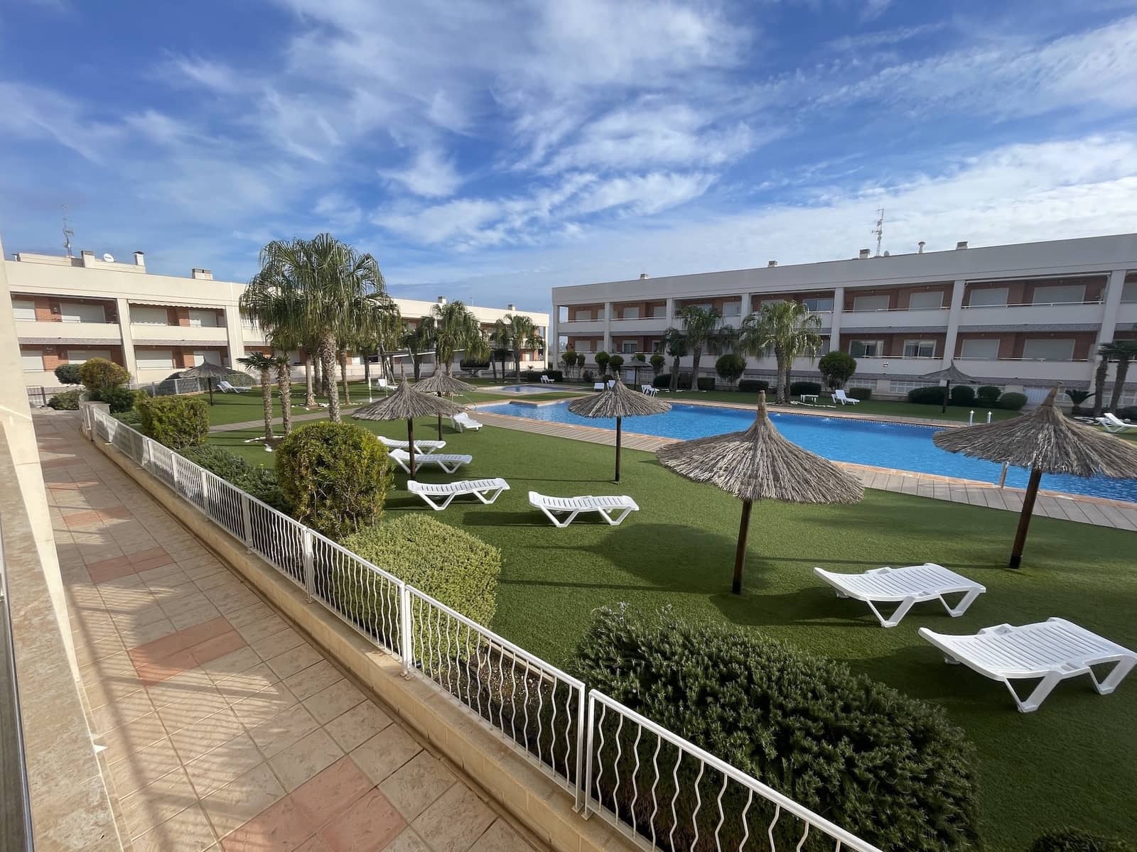 2 sypialnia Apartament na sprzedaż w Gran Alacant z basenem garażem - 210 000 € (Ref: 9578283)