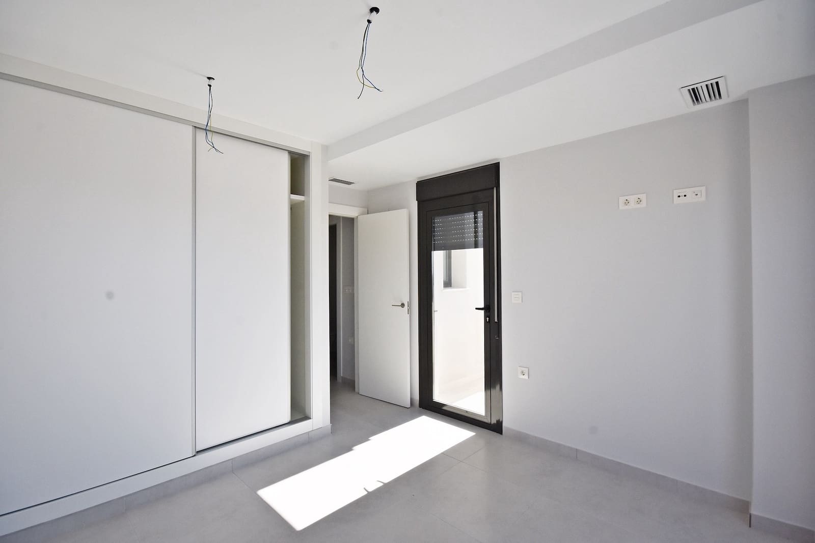 Chalet de 3 habitaciones en Puerto de Mazarron en venta con piscina - 294.000 € (Ref: 9590611)