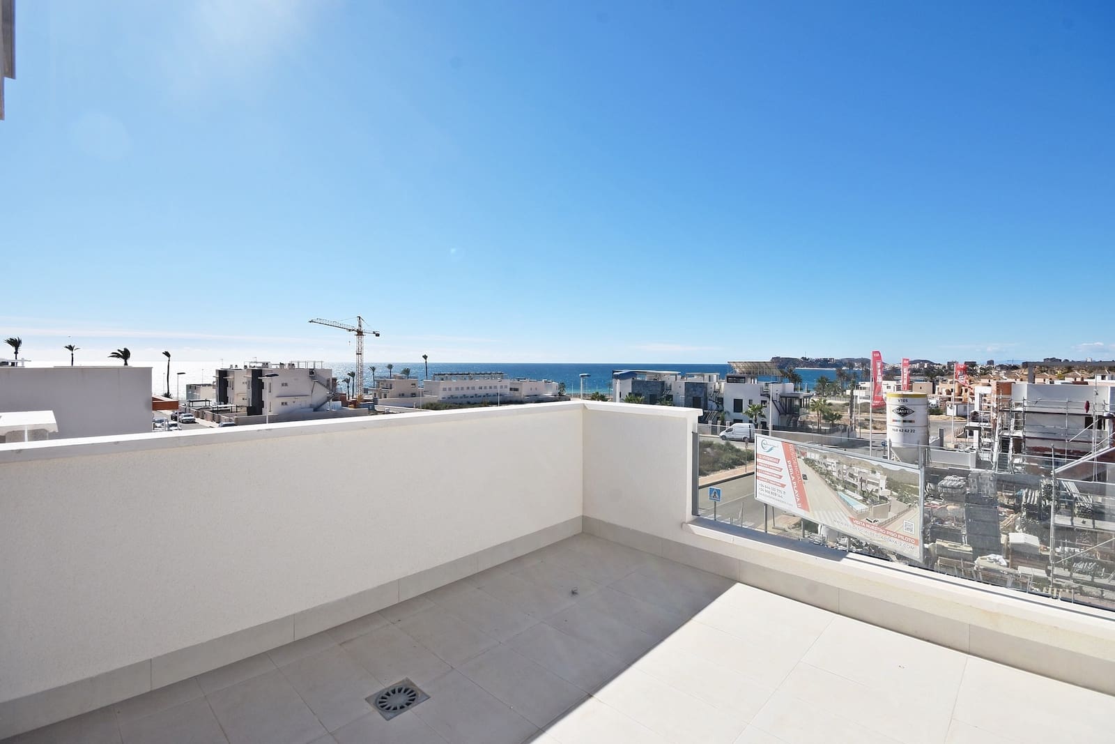 Chalet de 3 habitaciones en Puerto de Mazarron en venta con piscina - 294.000 € (Ref: 9590611)