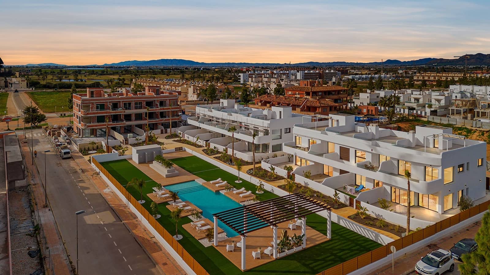 3 bedroom Apartment for sale in Los Alcazares with pool - € 319,000 (Ref: 9598518)