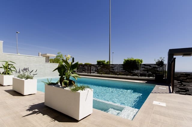 3 sovrum Villa till salu i San Miguel de Salinas med pool garage - 630 000 € (Ref: 9795463)