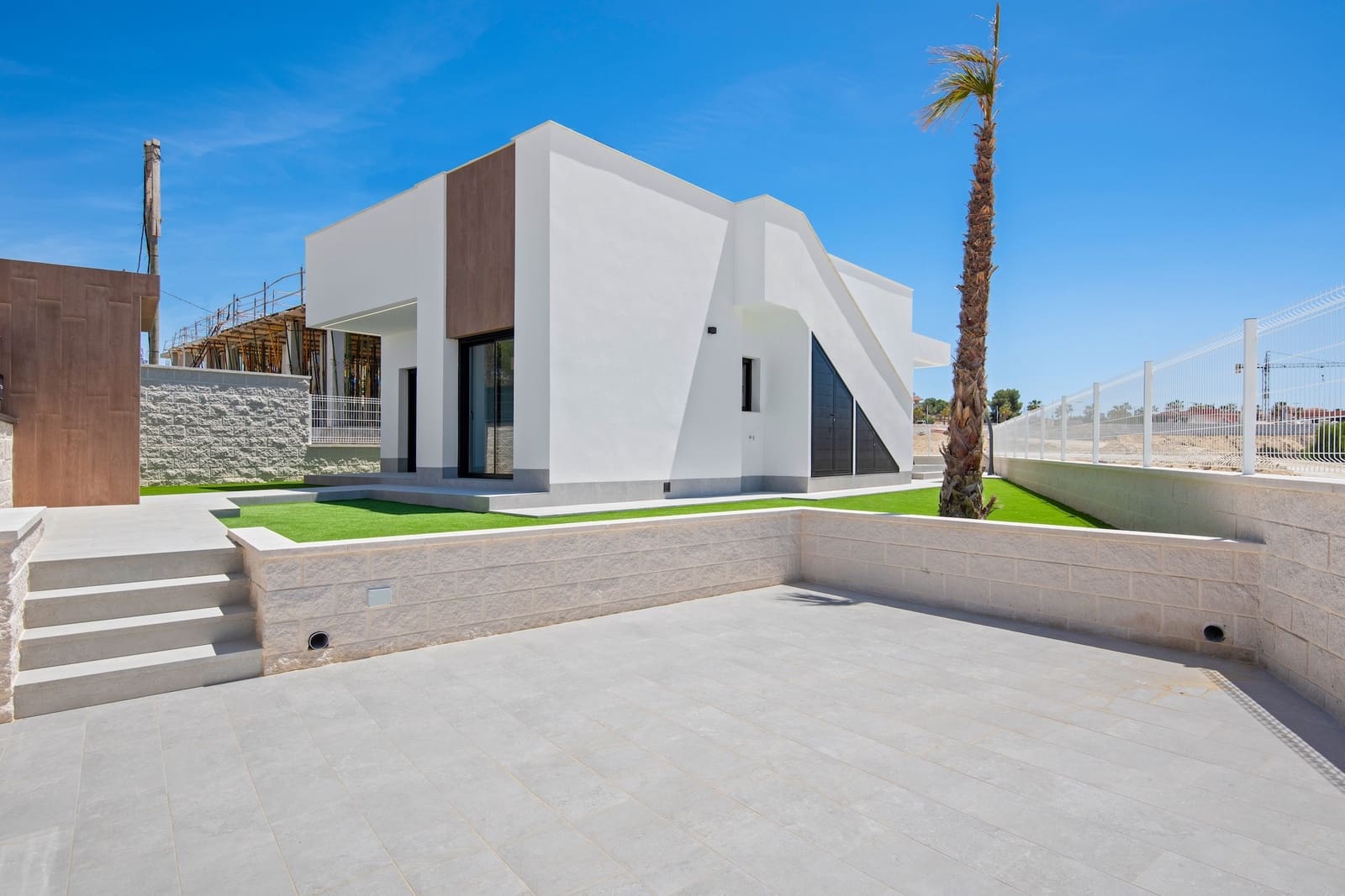 3 bedroom Villa for sale in Algorfa with pool garage - € 445,000 (Ref: 9795786)