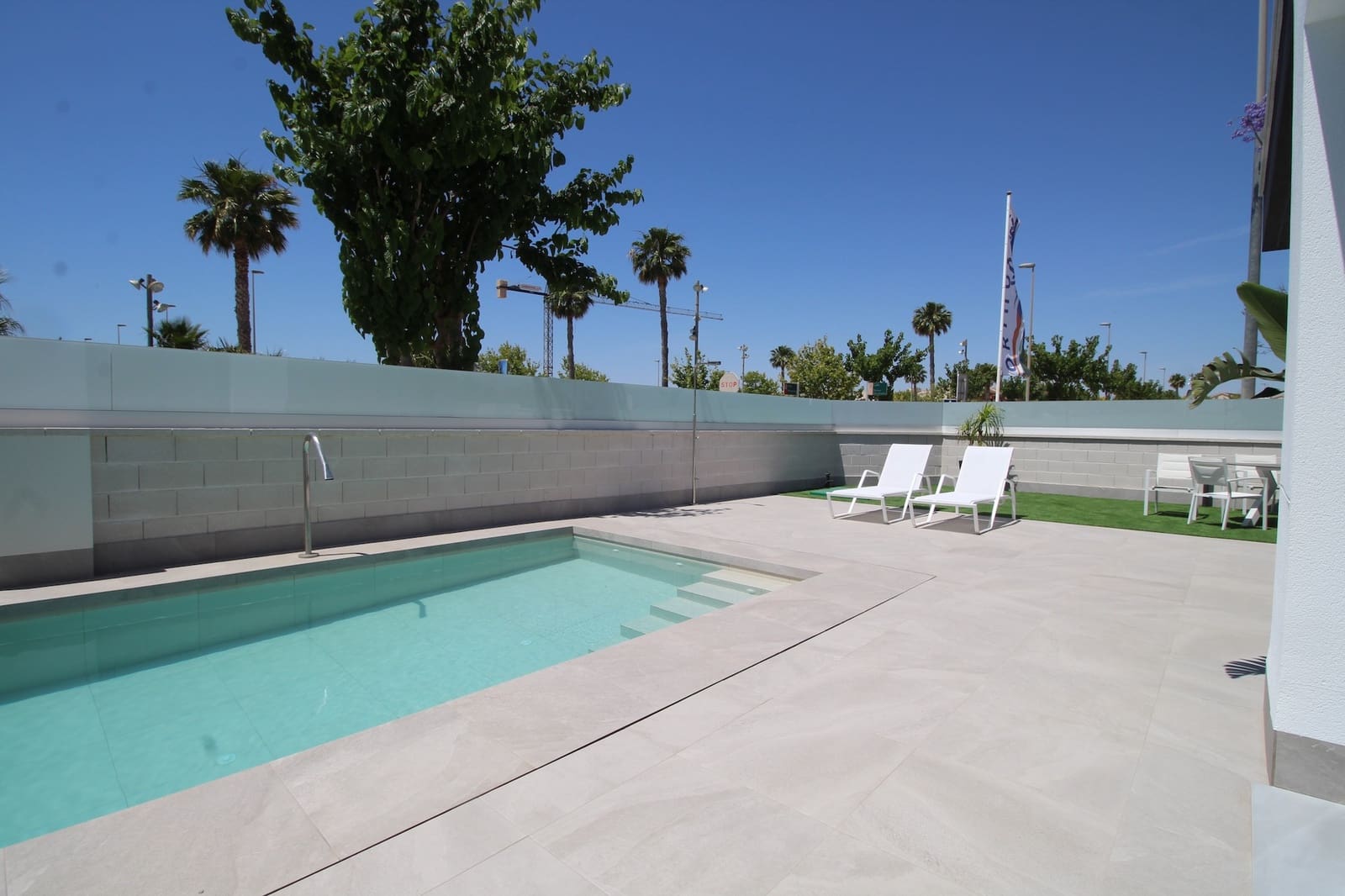 3 bedroom Villa for sale in Pilar de la Horadada with pool - € 725,000 (Ref: 9795860)