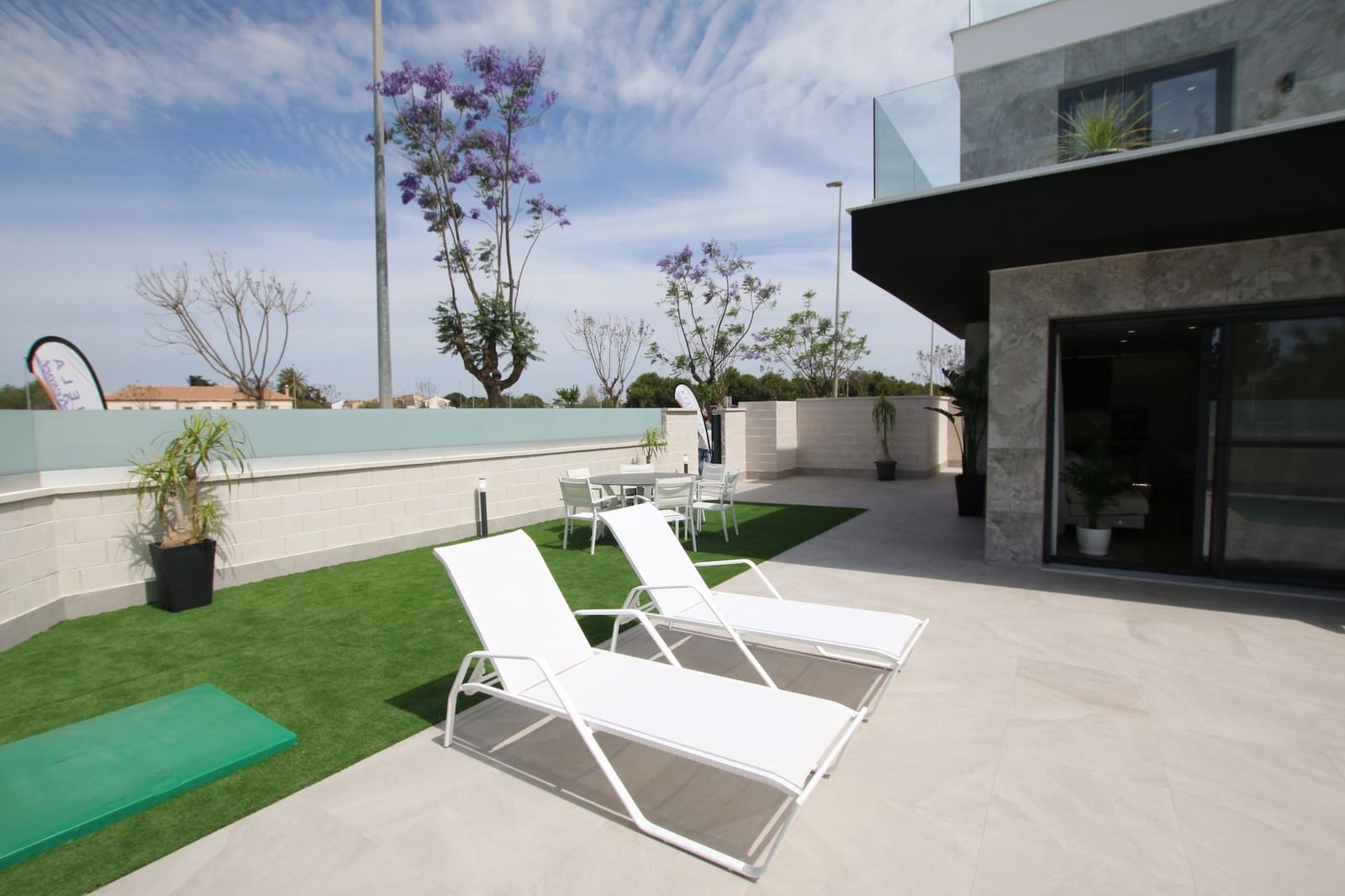 3 bedroom Villa for sale in Pilar de la Horadada with pool - € 725,000 (Ref: 9795860)