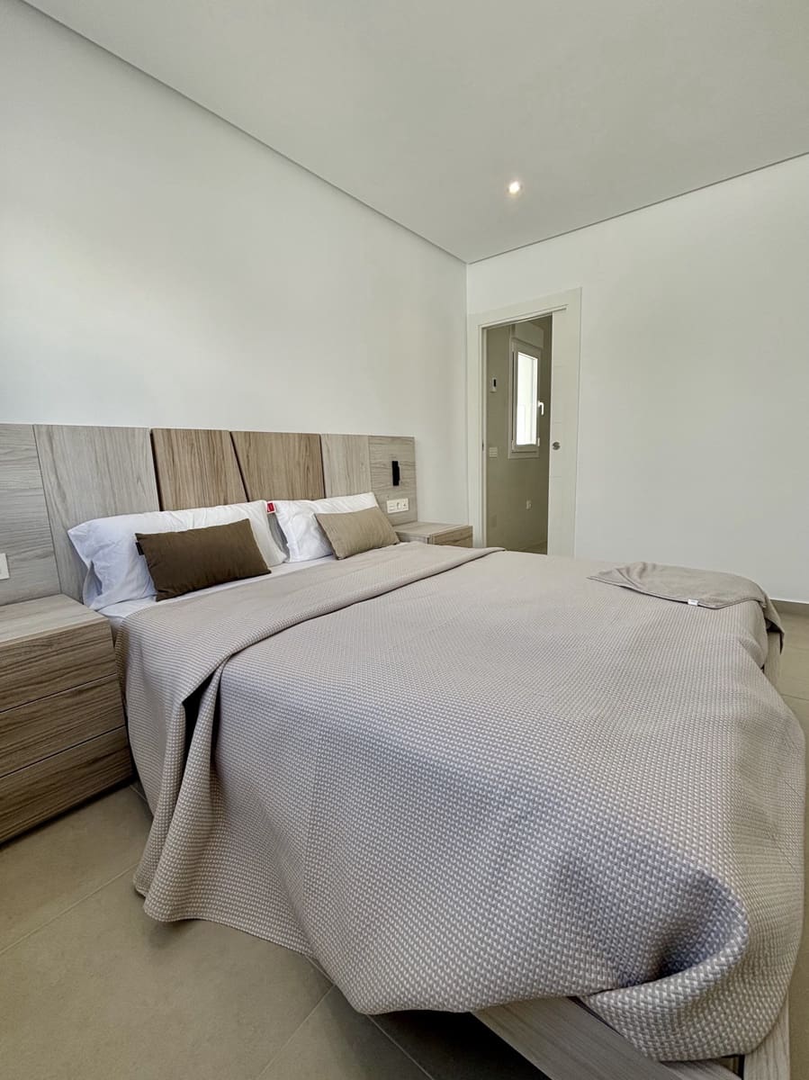 3 slaapkamer Villa te koop in Benijofar met zwembad - € 589.000 (Ref: 9795863)