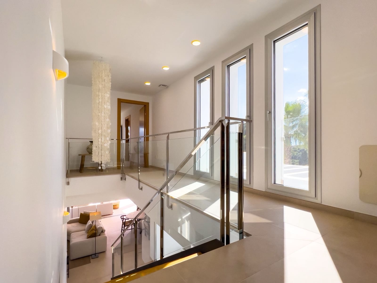 4 makuuhuone Huvila myytävänä paikassa Teulada mukana uima-altaan 
autotalli - 1 990 000 € (Ref: 9795870)