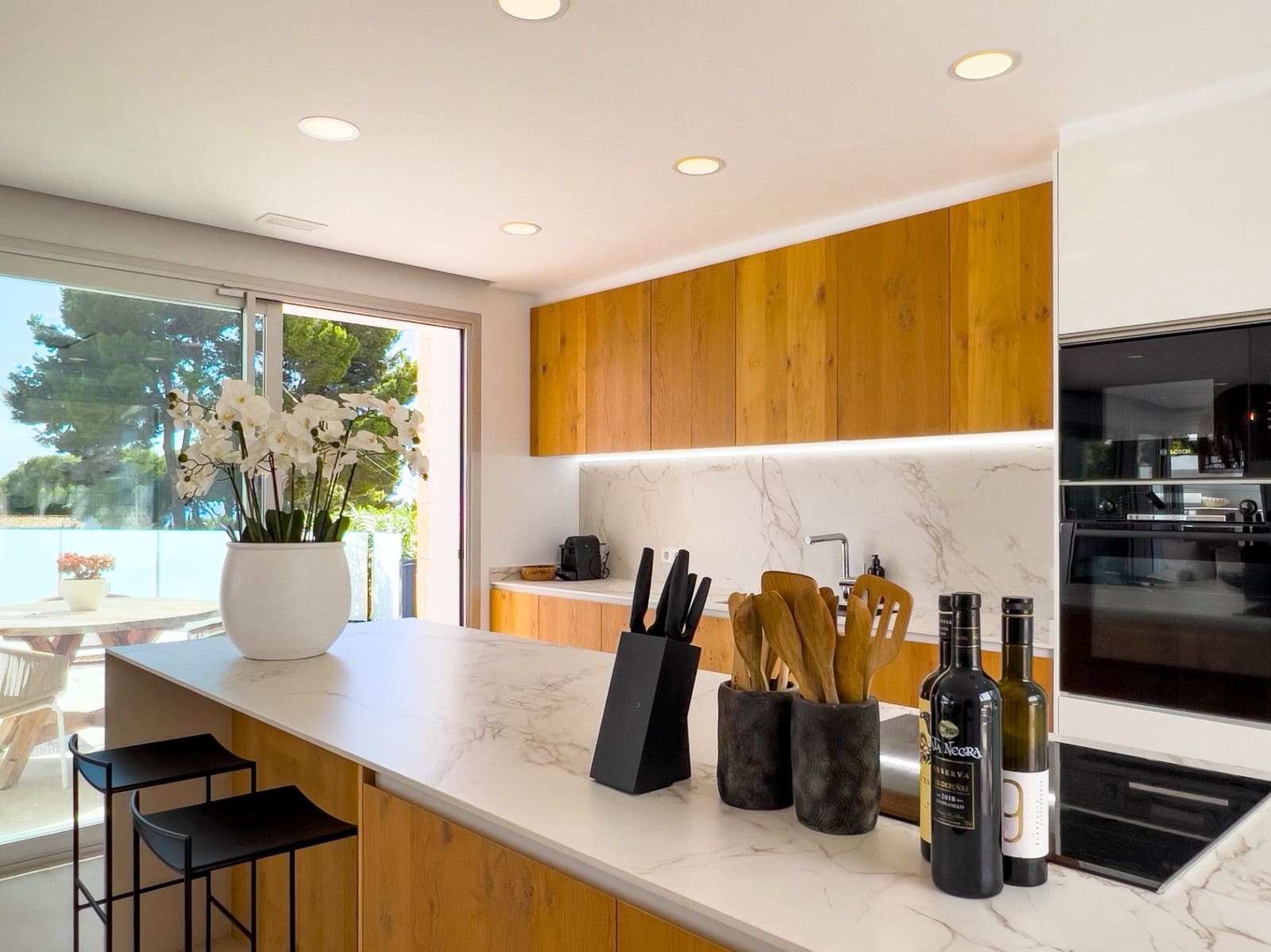 4 makuuhuone Huvila myytävänä paikassa Teulada mukana uima-altaan 
autotalli - 1 990 000 € (Ref: 9795870)