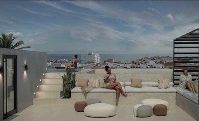 2 soverom Penthouse til salgs i Las Piscinas Naturales, Torrevieja med svømmebasseng - € 538 000 (Ref: 9795876)