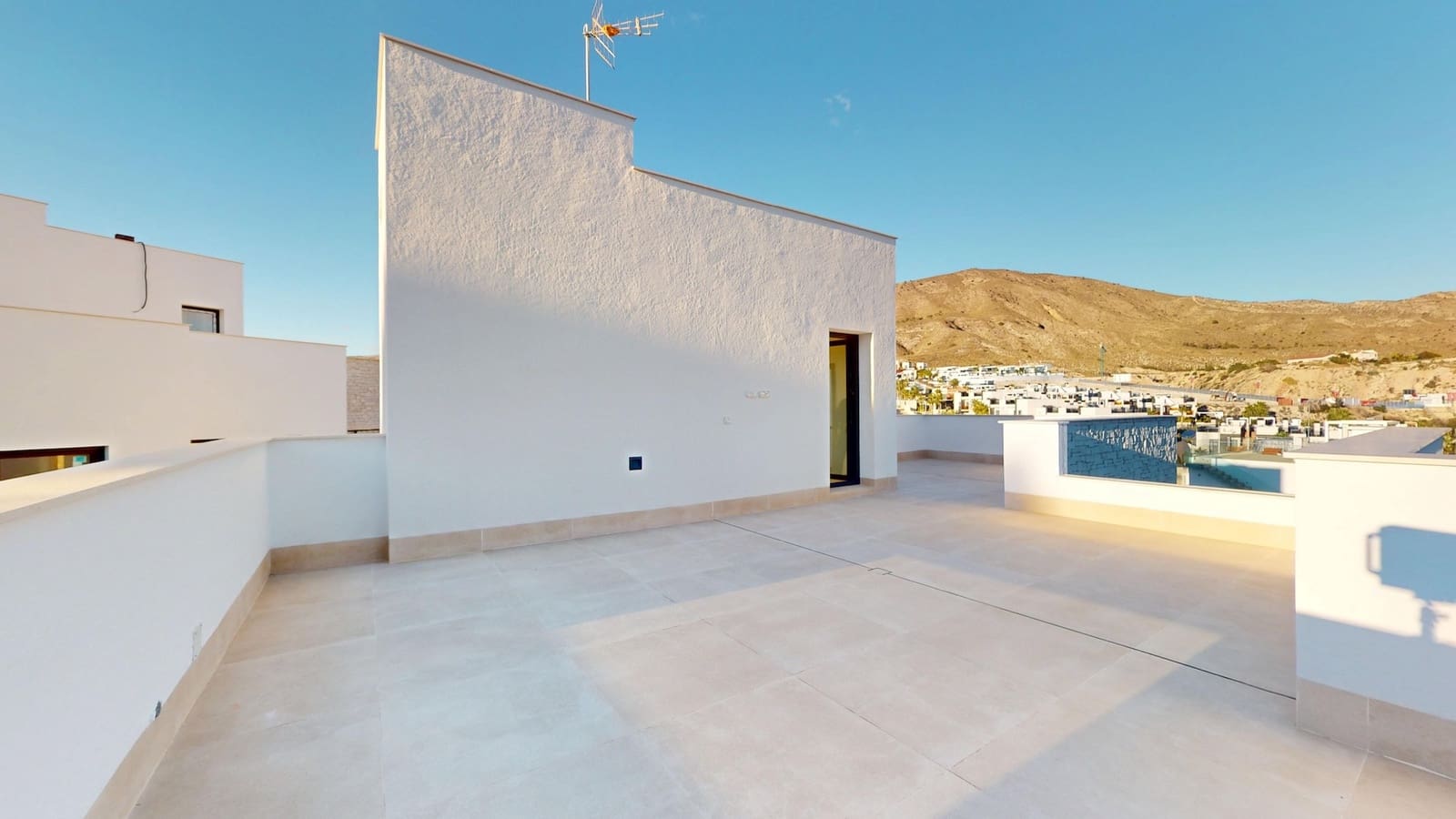 4 bedroom Villa for sale in Finestrat with pool - € 929,000 (Ref: 9795883)