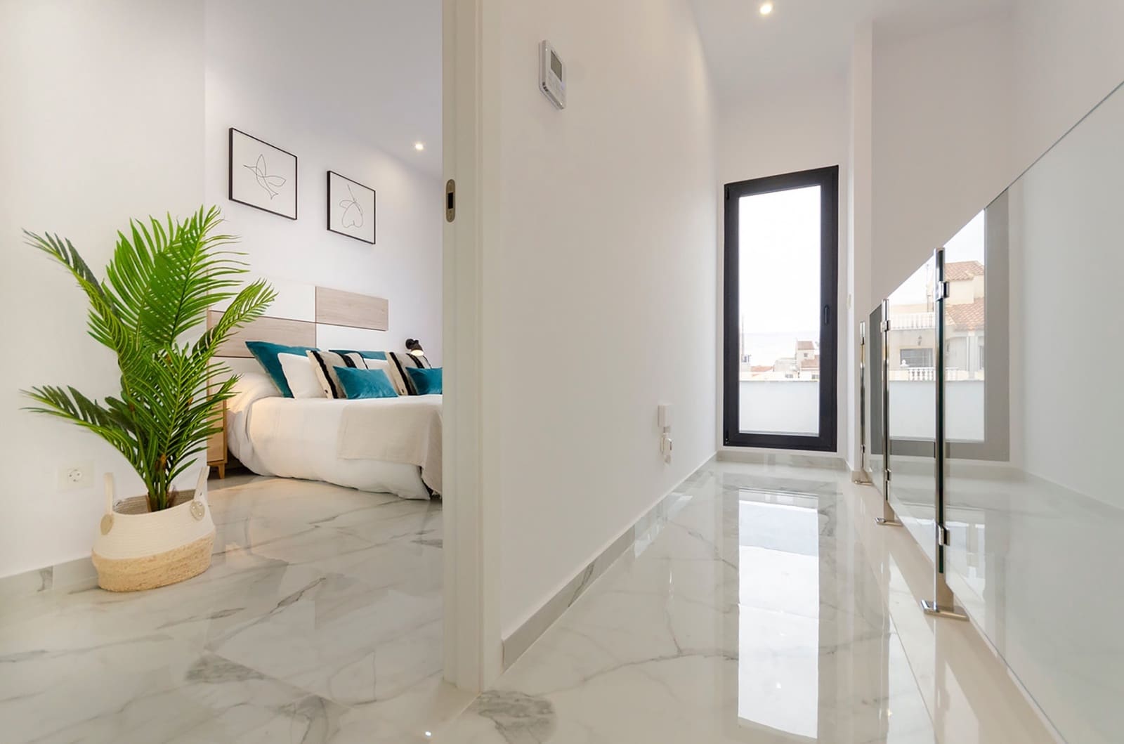 3 sypialnia Willa na sprzedaż w Torrevieja z basenem - 409 000 € (Ref: 9795892)