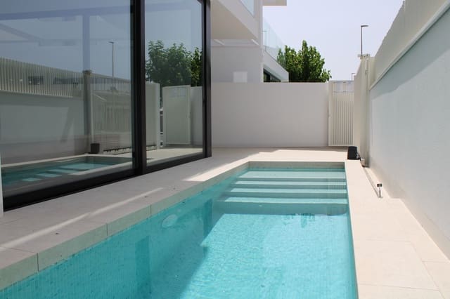 3 soverom Villa til salgs i Torre de la Horadada, Pilar de la Horadada med svømmebasseng - € 599 000 (Ref: 9795905)