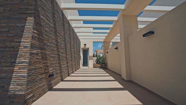 3 soverom Villa til salgs i Algorfa med svømmebasseng - € 648 000 (Ref: 9795918)