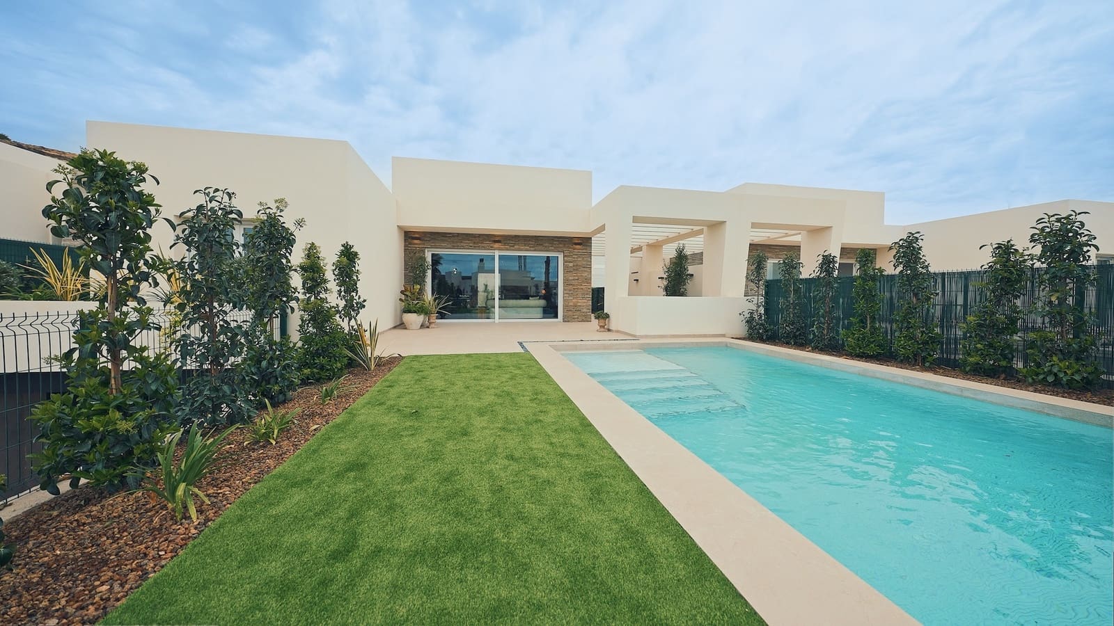 3 bedroom Villa for sale in Algorfa with pool - € 648,000 (Ref: 9795918)