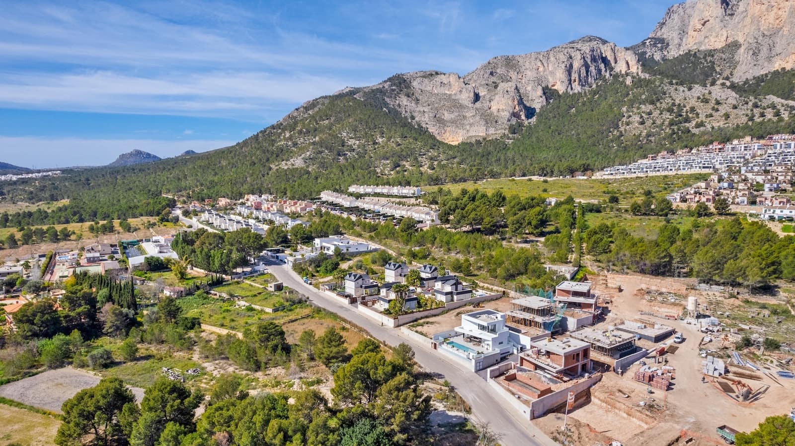 3 soveværelse Villa til salg i Polop med swimmingpool - € 725.000 (Ref: 9795926)