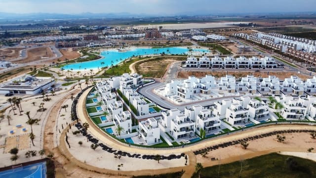 Chalet de 3 habitaciones en Torre-Pacheco en venta con piscina - 695.000 € (Ref: 9813597)