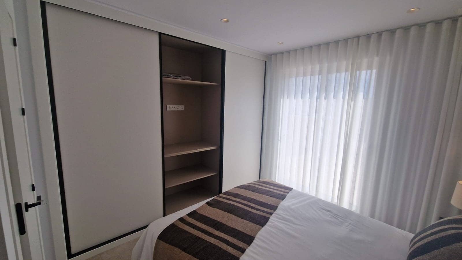 Casa de 3 habitaciones en Pilar de la Horadada en venta con piscina - 309.900 € (Ref: 9844617)