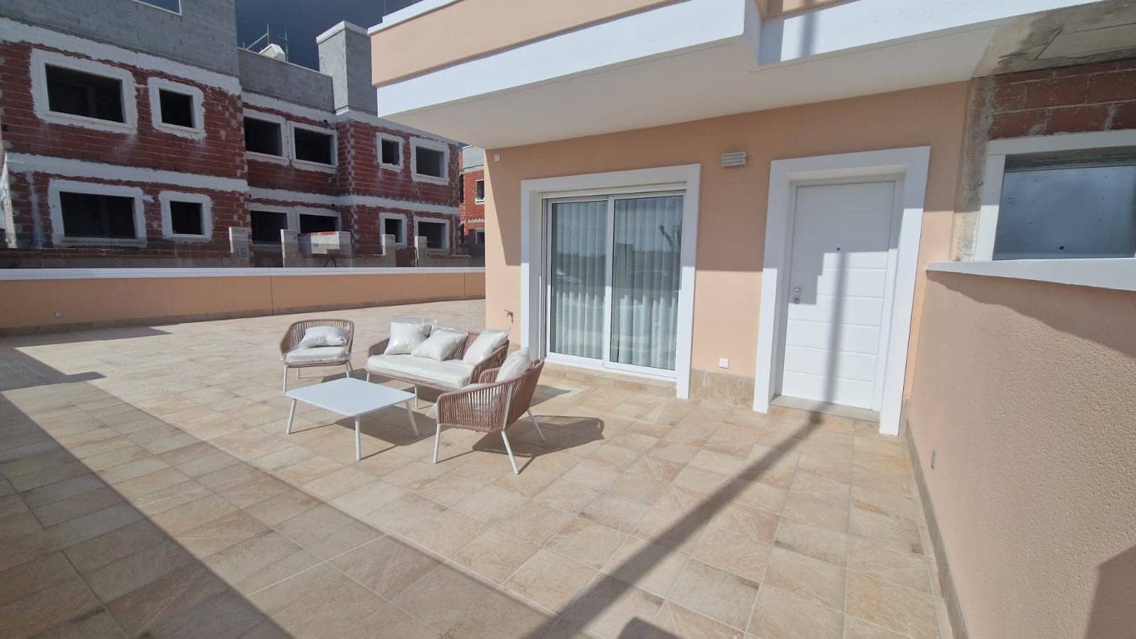 Casa de 3 habitaciones en Pilar de la Horadada en venta con piscina - 309.900 € (Ref: 9844617)