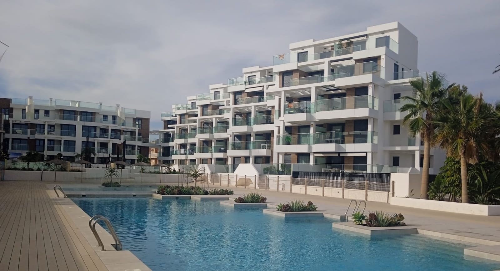 2 soverom Leilighet til salgs i Denia med svømmebasseng garasje - € 355 000 (Ref: 9844619)