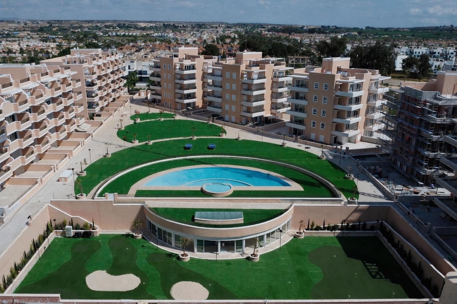 3 sypialnia Penthouse na sprzedaż w El Raso z basenem - 344 000 € (Ref: 9844624)