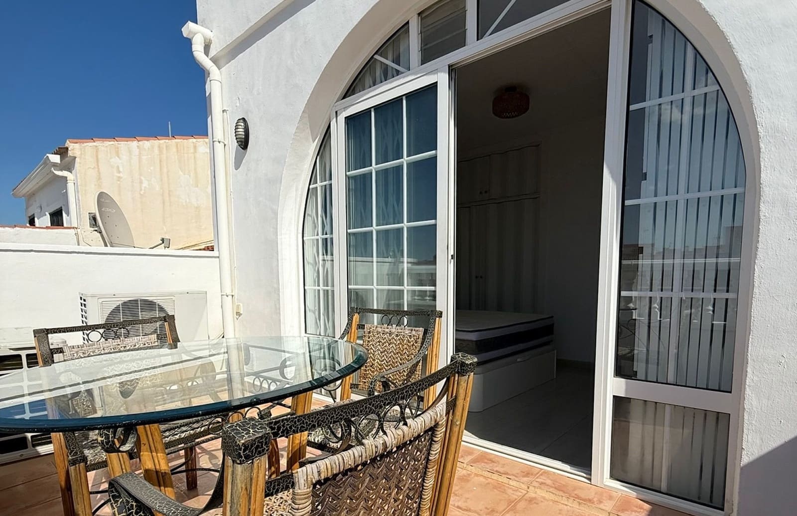 2 bedroom Townhouse for sale in El Chaparral with garage - € 187,000 (Ref: 9898579)