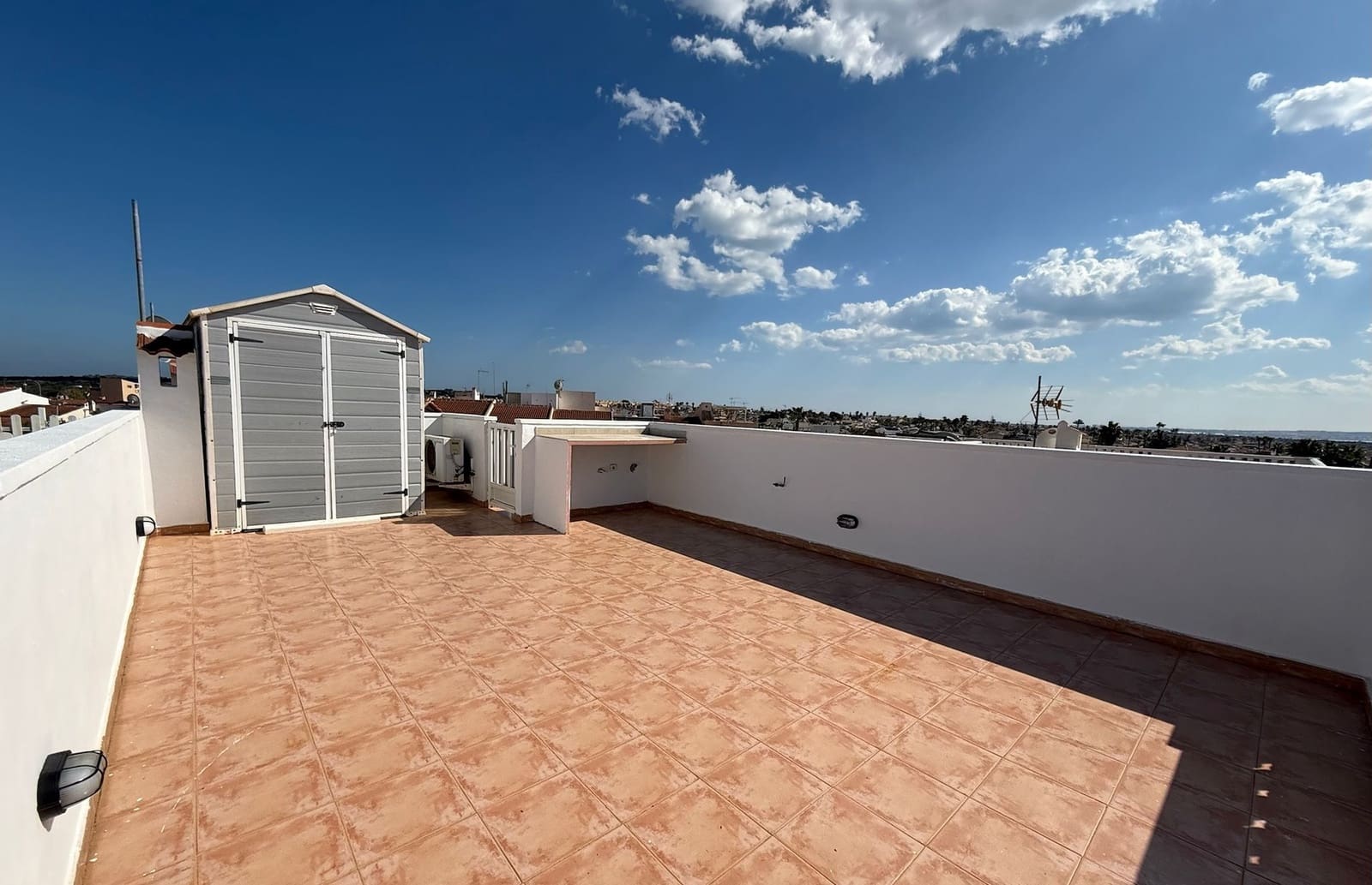 2 bedroom Townhouse for sale in El Chaparral with garage - € 187,000 (Ref: 9898579)
