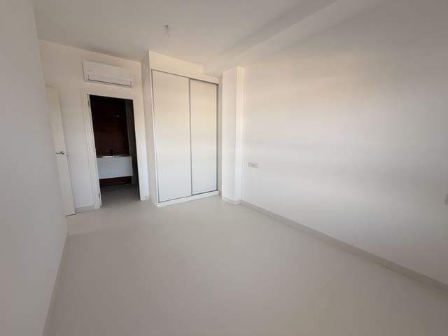 Ático de 3 habitaciones en San Miguel de Salinas en venta con piscina garaje - 395.000 € (Ref: 9948956)