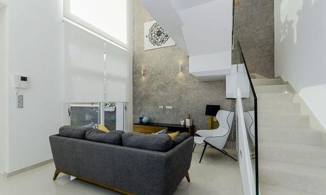 3 soveværelse Villa til salg i Ciudad Quesada, Rojales med swimmingpool garage - € 649.000 (Ref: 9953524)