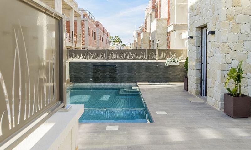 3 soveværelse Villa til salg i Ciudad Quesada med swimmingpool garage - € 649.000 (Ref: 9953524)