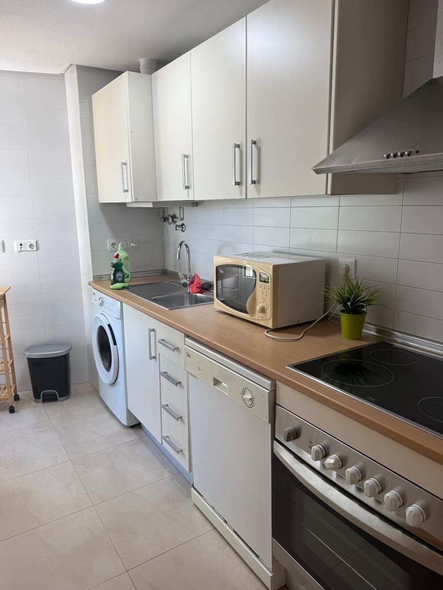 2 makuuhuone Huoneisto vuokrattavana paikassa La Torre Golf Resort mukana uima-altaan 
autotalli - 750 € (Ref: 10009252)